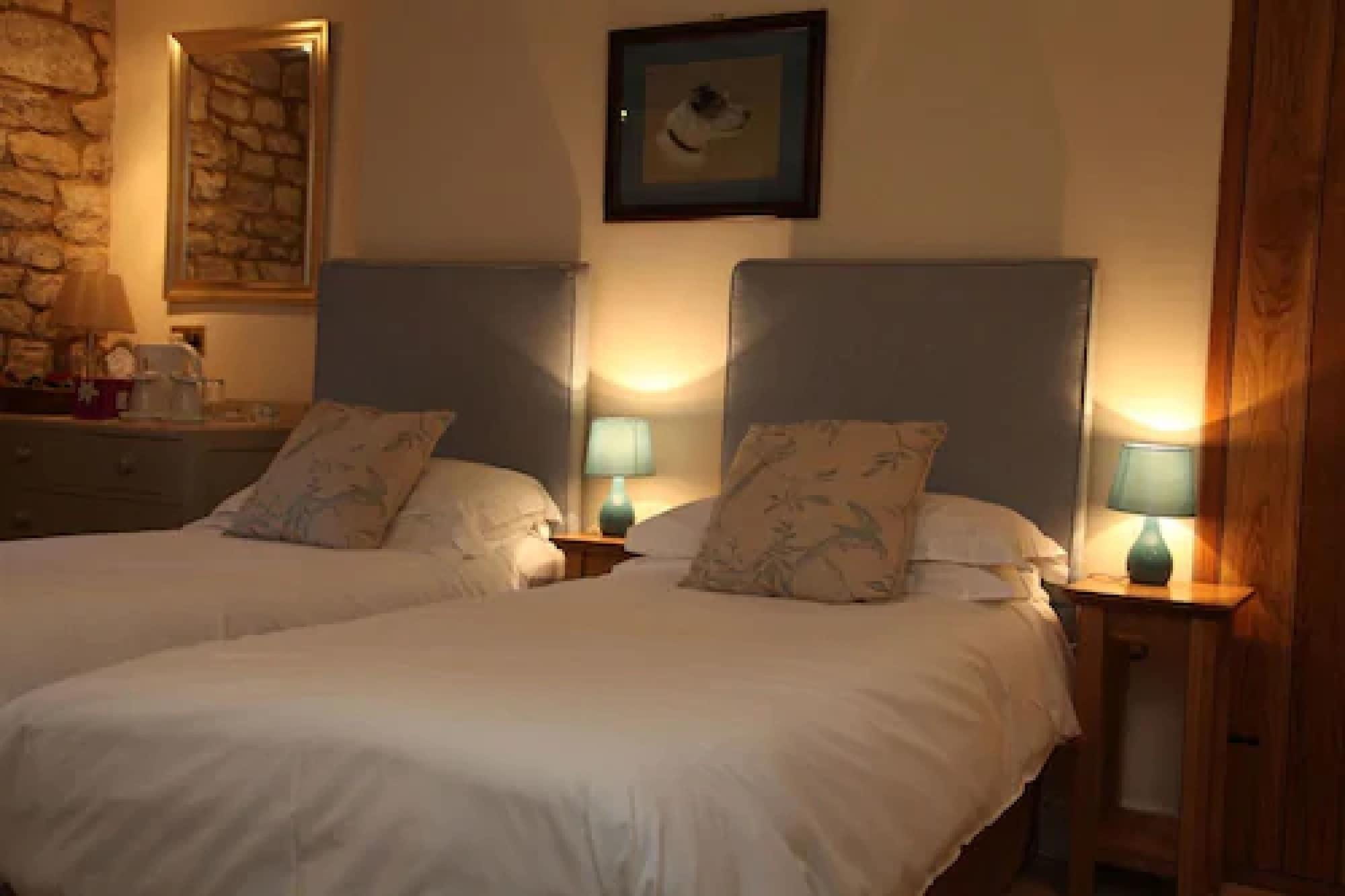 Hotel The Fox At Barrington à Burford Extérieur photo