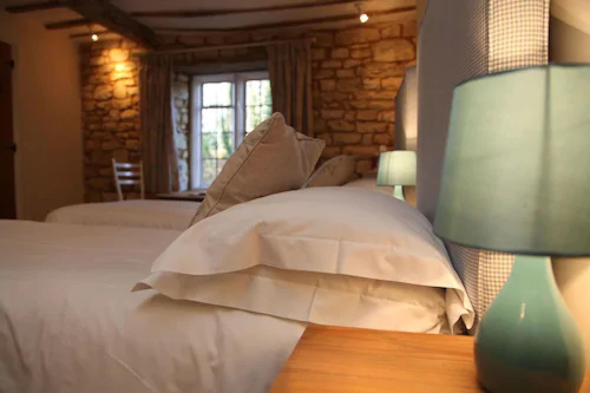 Hotel The Fox At Barrington à Burford Extérieur photo